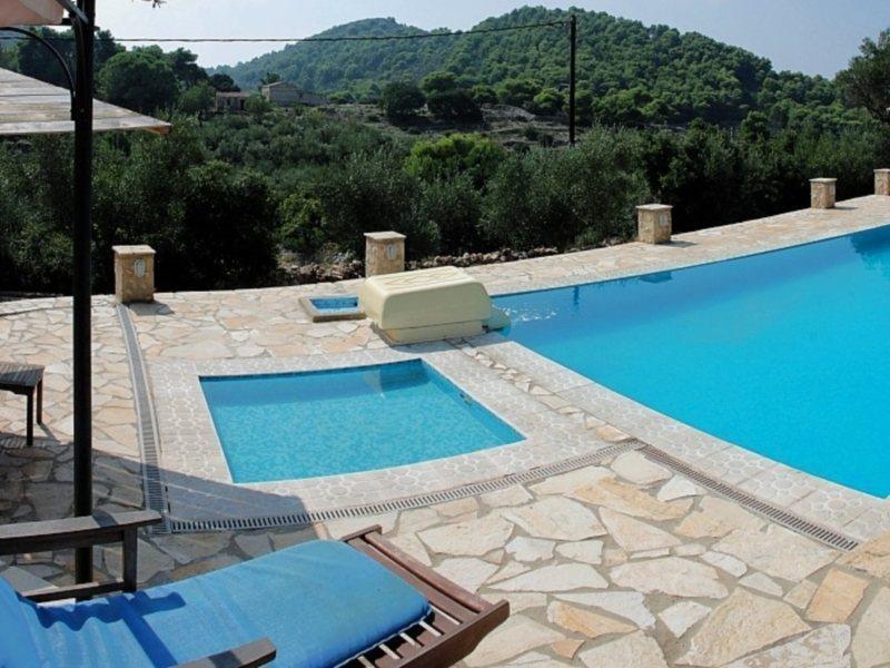 Revera Traditional Stone Villas, Apartments & Studios Keri Exterior photo